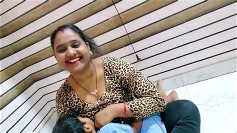 Bhai ne apni sagi bahan ko chod diya (18+) Indian XXX Hindi。